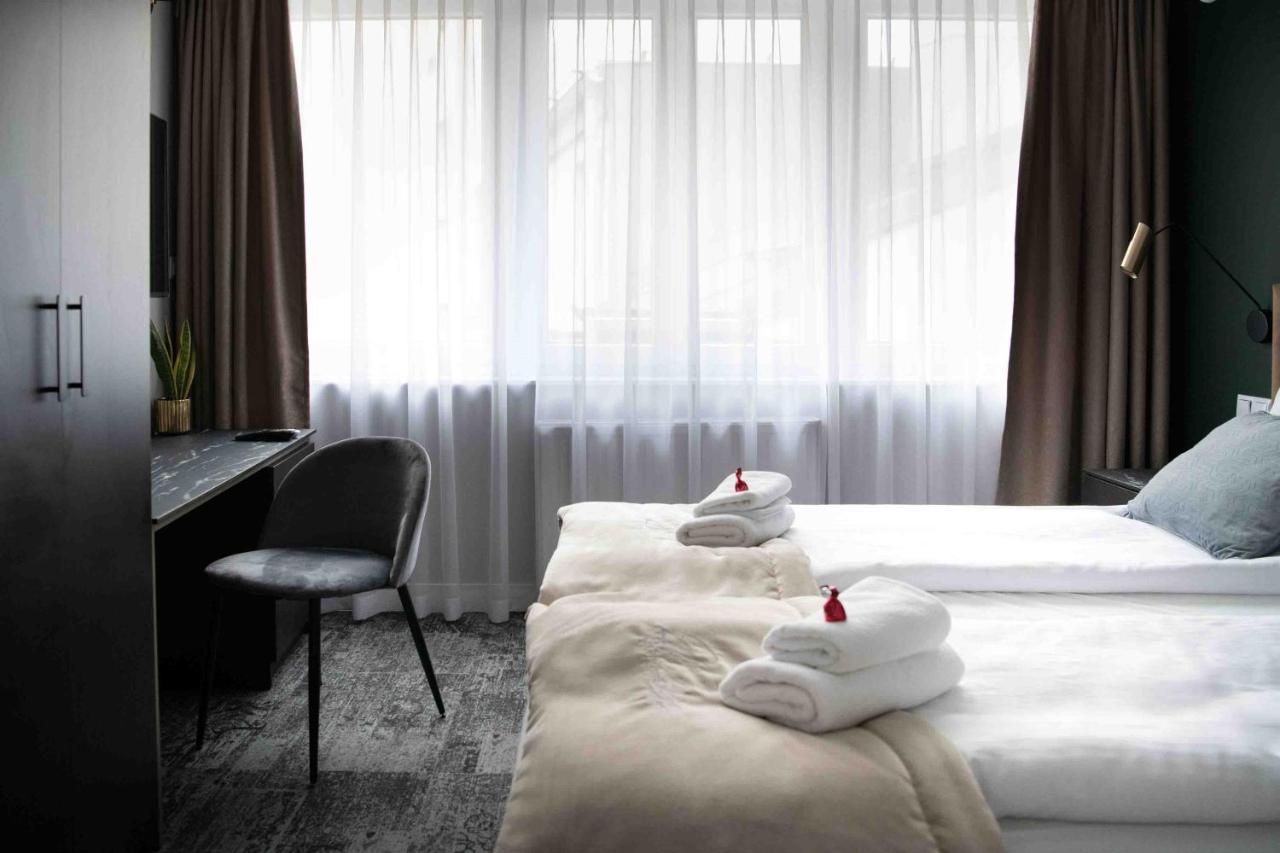 4Wings Apartments Cracovie Extérieur photo